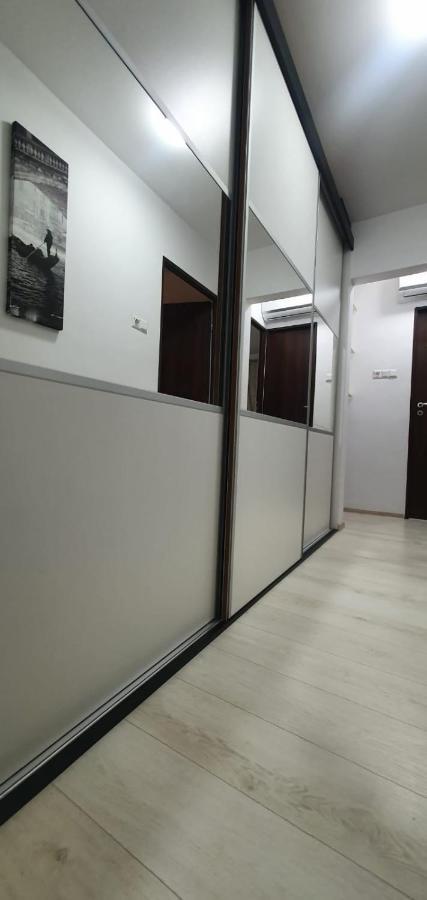 Apartament 3 Camere Spatios Timisoara Exterior photo